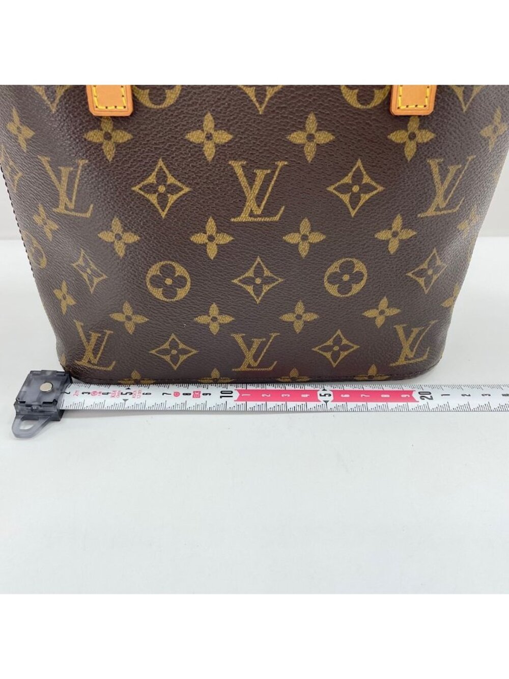 Louis Vuitton Handbag Vavin PM - Picture 4 of 10